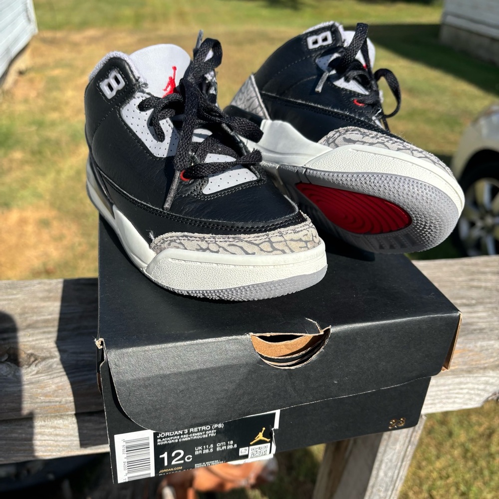 Nike Air Jordan 3 Retro Black/Fire Red-Cement Grey 12C - Picture 5 of 10